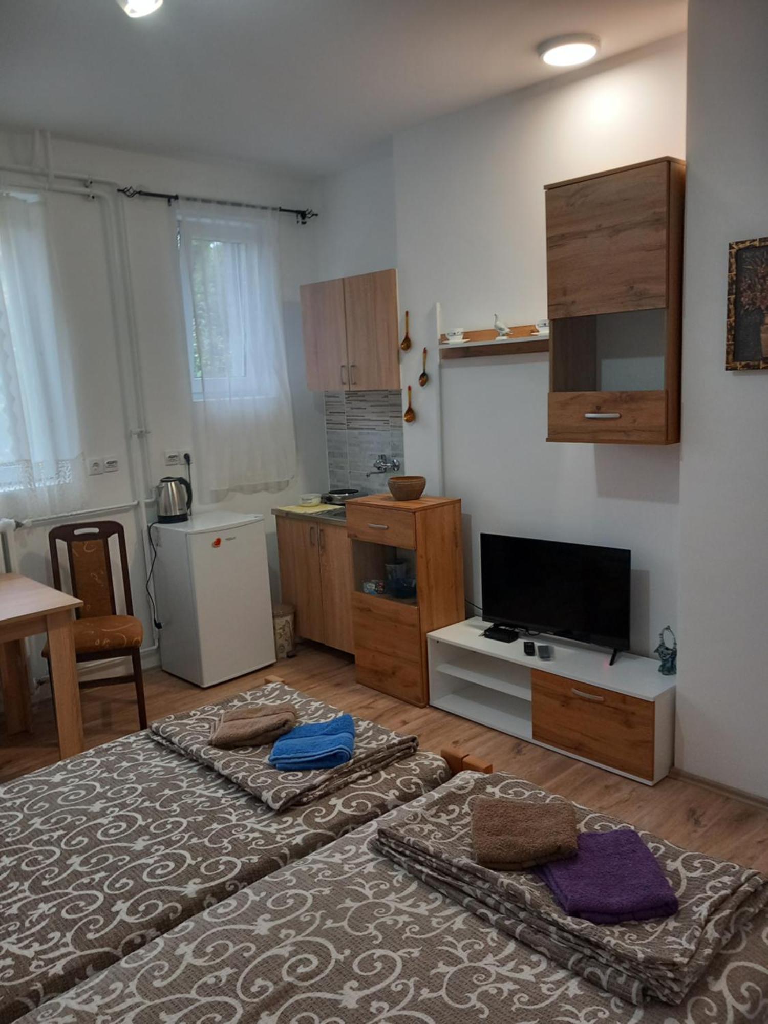 Rm Castell Apartments Νόβι Σαντ Εξωτερικό φωτογραφία